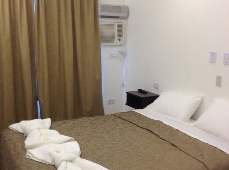 هتل Lorenzo Suites