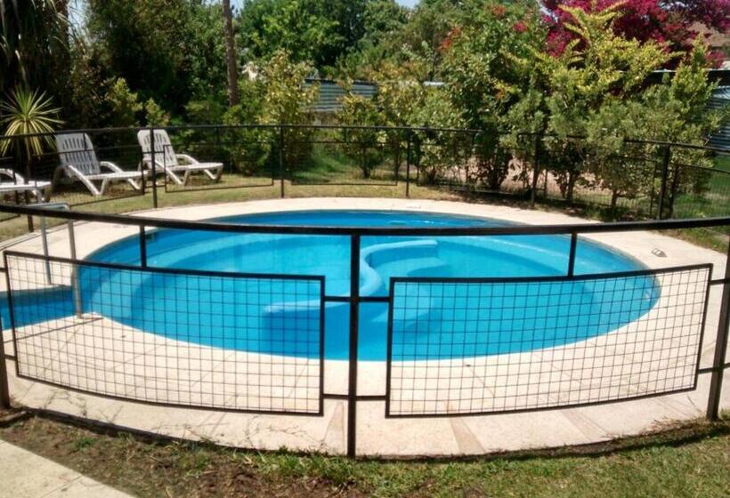 فندق Queguay