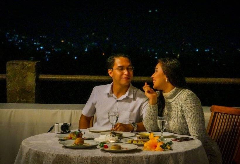 فندق Tangko Inn Resort