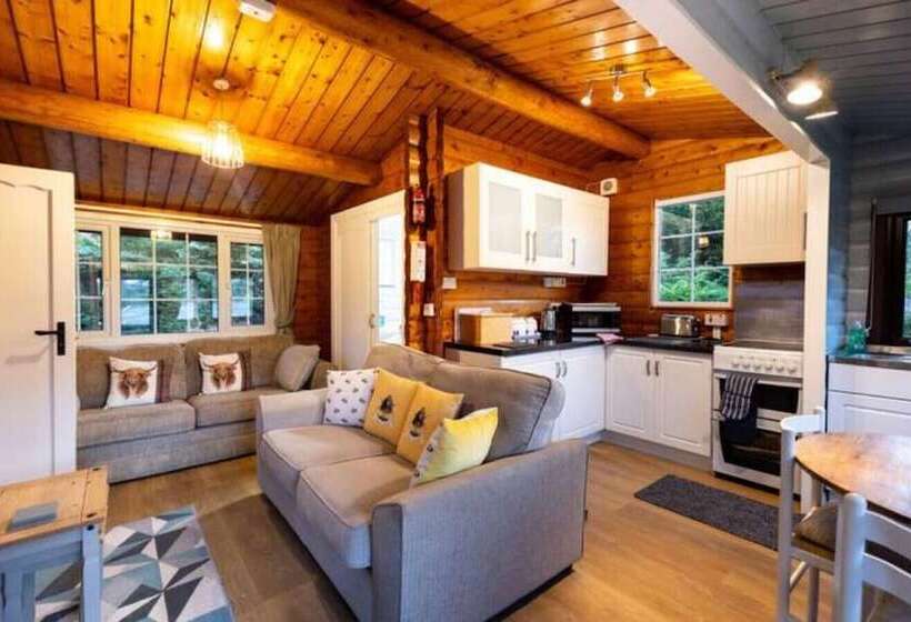 Mountain View 2 Bed Log Cabin