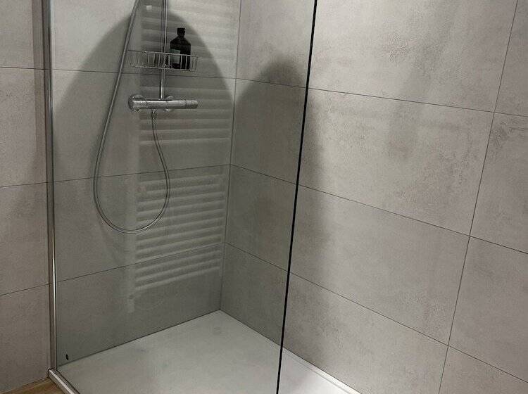 ペンション La Chaumière Normande