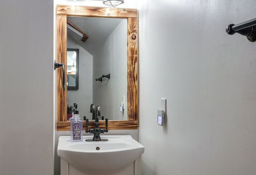 Charming Country Home W/ Deck   20 Mi To Franklin