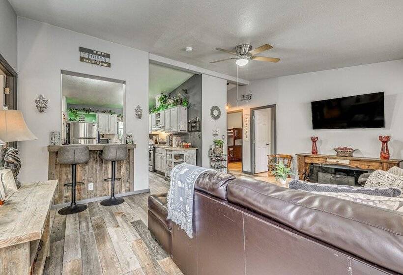 Ruidoso Cabin Retreat W/ Grill, Deck & Gazebo!