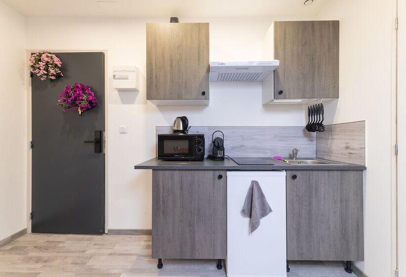 Glm Residences 2