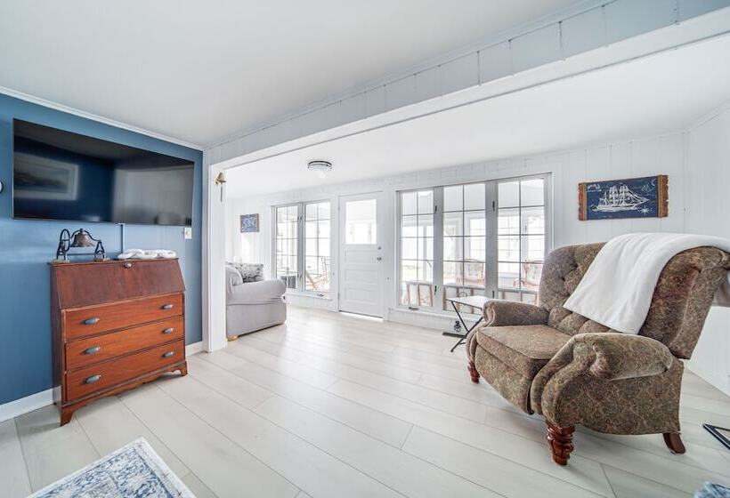 Waterfront Chautauqua Lake Home W/ Stunning Views