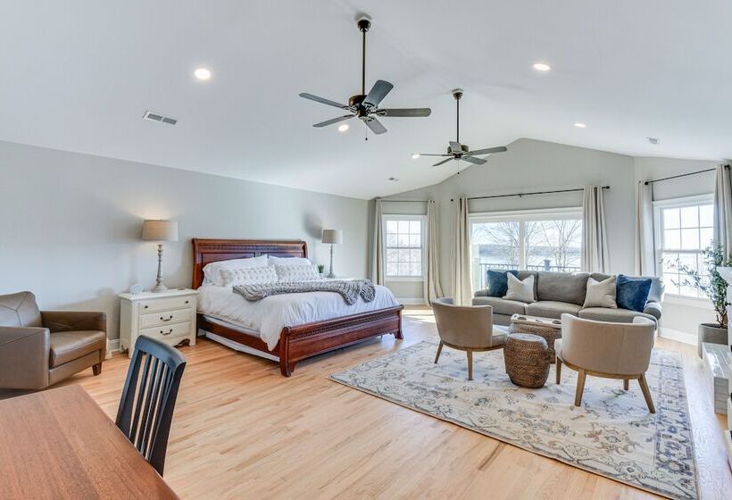 Lake Hartwell Home W/ Dock + Fire Pits!