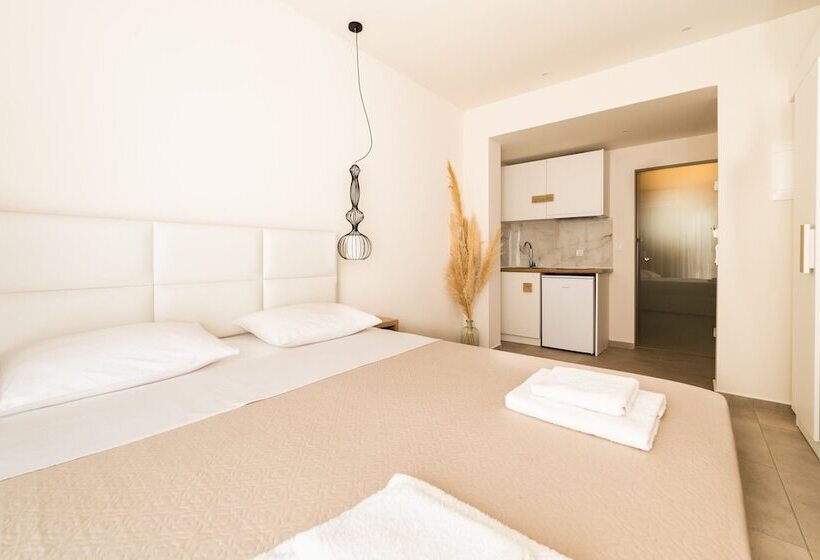 Mystery Suites & Apartments