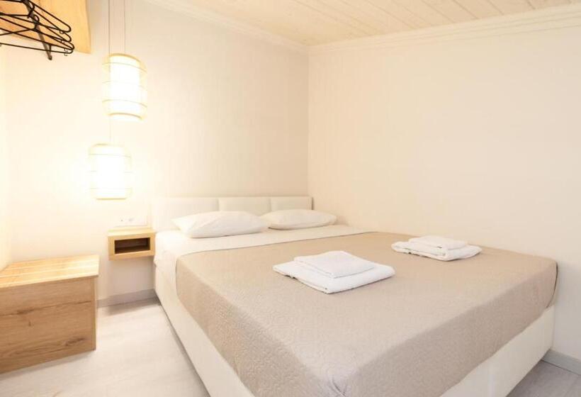 Mystery Suites & Apartments