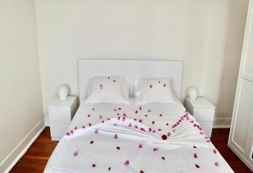 بنسيون Matching Loures Guest House