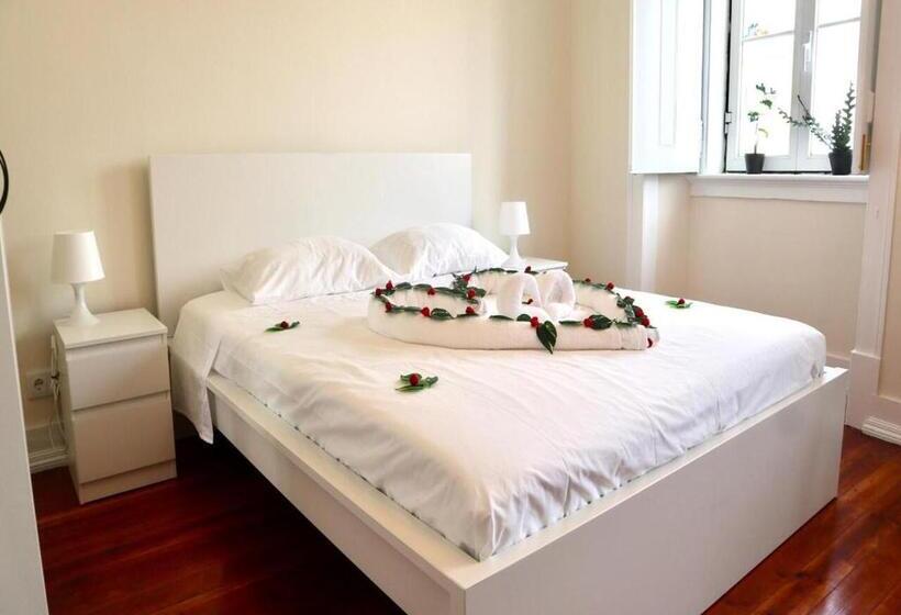 بنسيون Matching Loures Guest House