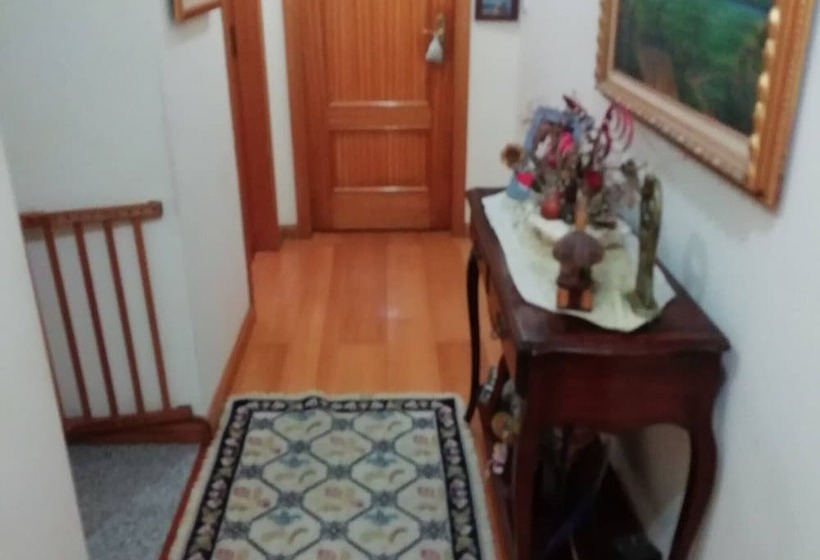 بنسيون Room In Apartment   Suite Room 6 In Albarraque, Sintra Between Cascais