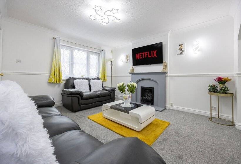 レジデンス Captivating 3 Bed House In Blackburn