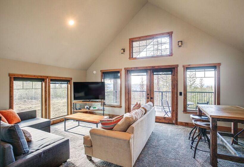 Spacious Priest River Retreat: 35 Mi To Schweitzer