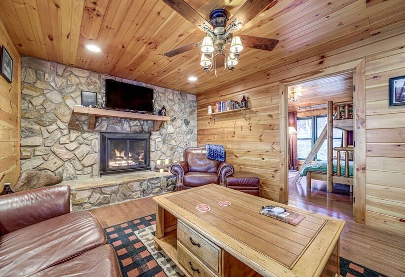 Twin Creeks Lodge  W/ Hot Tub < 1 Mi To Lake!
