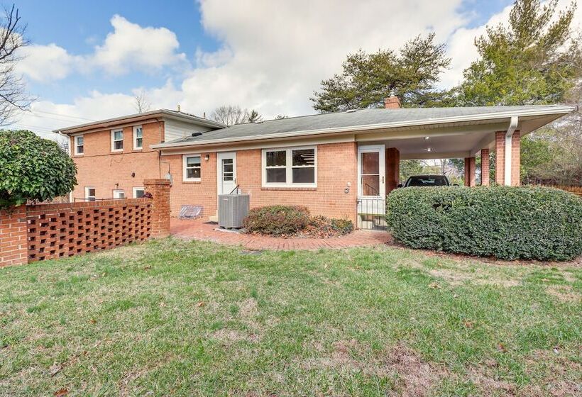 Updated Home W/ Yard ~ 4 Mi To Old Town Alexandria