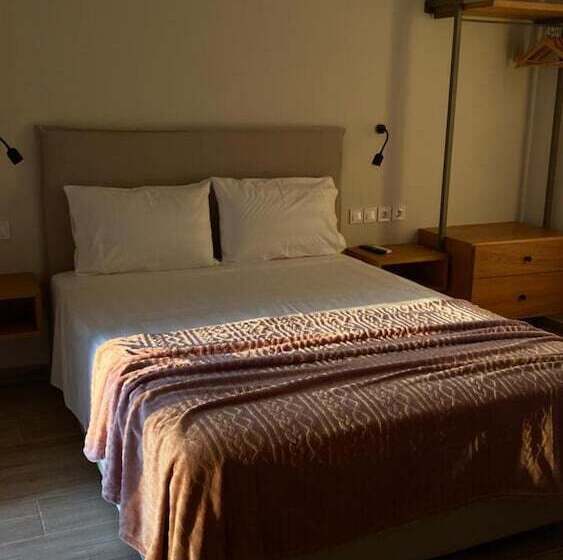 Zephyros Villas   Agios Nikitas
