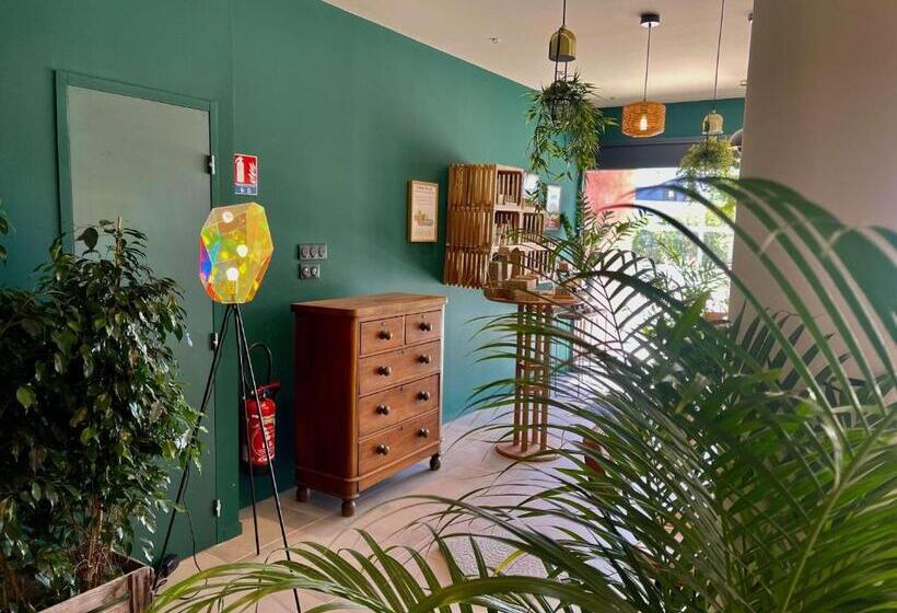 Aparthotel Adagio Access Porte De Camargue