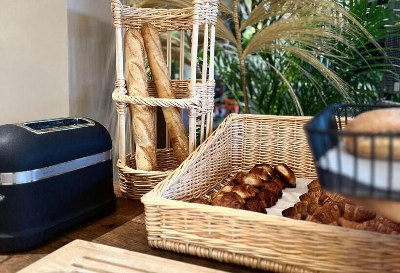 Aparthotel Adagio Access Porte De Camargue