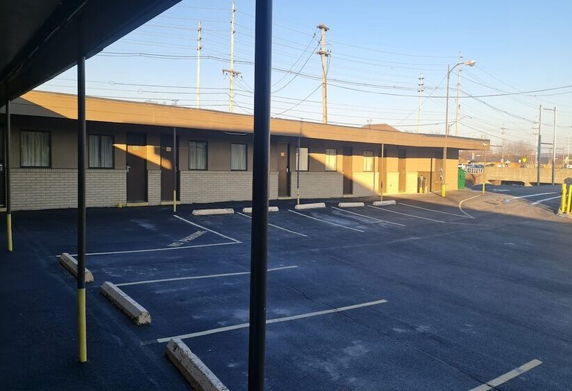 Dubois Manor Motel