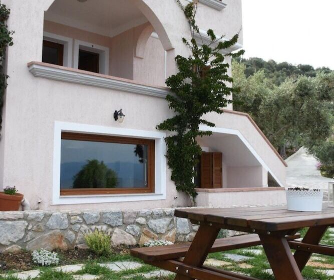 Goddesses Villa 1 In Nies