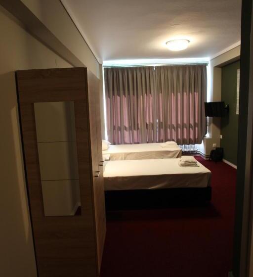 هتل Stay Hybrid Hostel