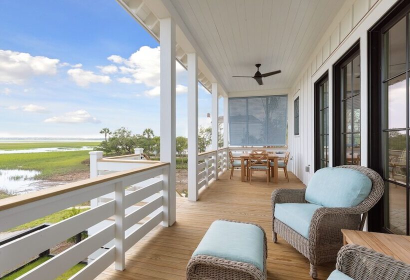 Отель The Dunlin Auberge Resorts Collection