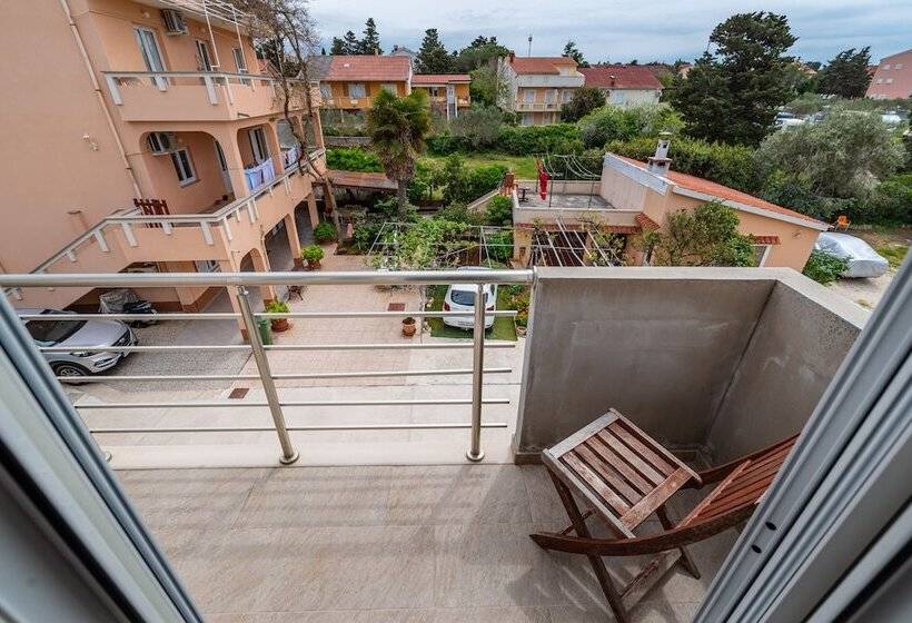 פנסיון Room In Guest Room   Cozy Room Near Beach L