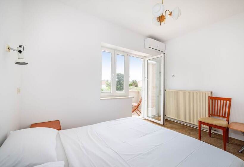 פנסיון Room In Guest Room   Cozy Room Near Beach L