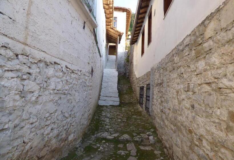 Guesthouse & Hostel Lorenc