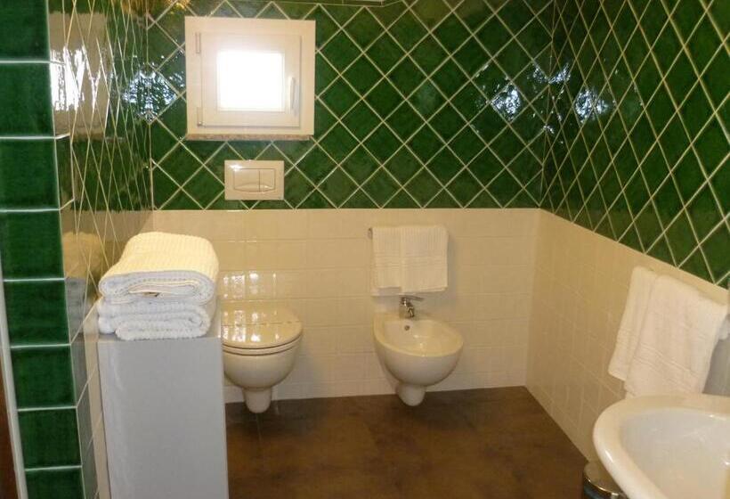 فندق Albergo Residenziale La Corte