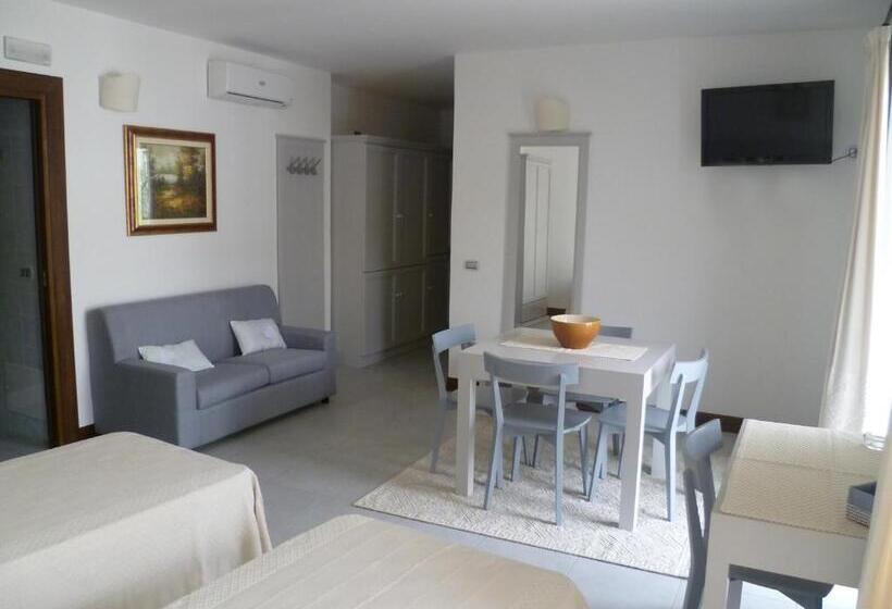 فندق Albergo Residenziale La Corte