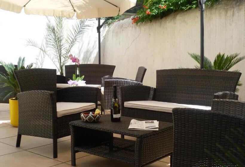 فندق Albergo Residenziale La Corte
