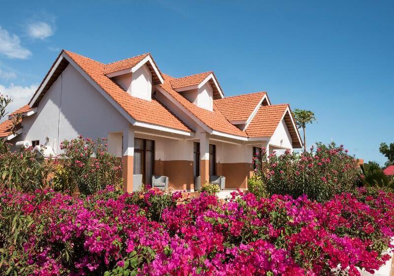 בית מלון כפרי Azao Resort & Spa