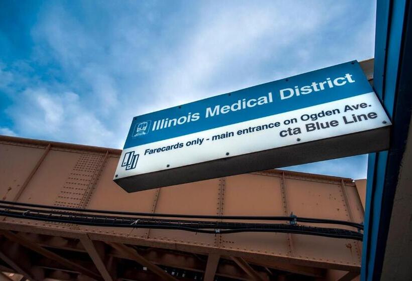 בית מלון כפרי Chicago West Loop