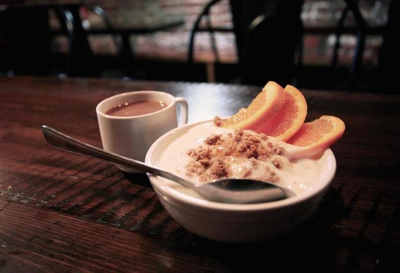 בית מלון כפרי Hi-toronto Hostel