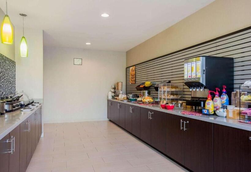 هتل La Quinta By Wyndham Mcallen Convention Center