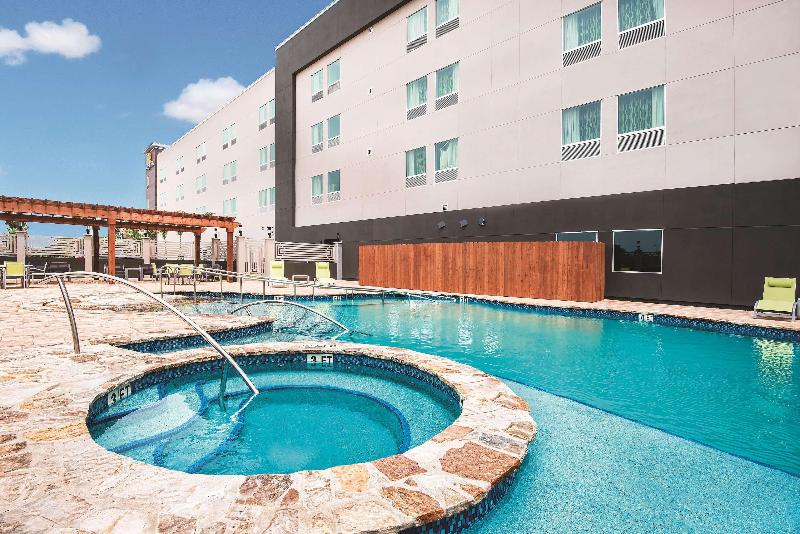 هتل La Quinta By Wyndham Mcallen Convention Center