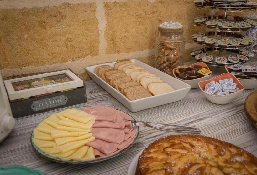 Отель Masseria Mazzetta Salento Corte Del Falconiere B&b