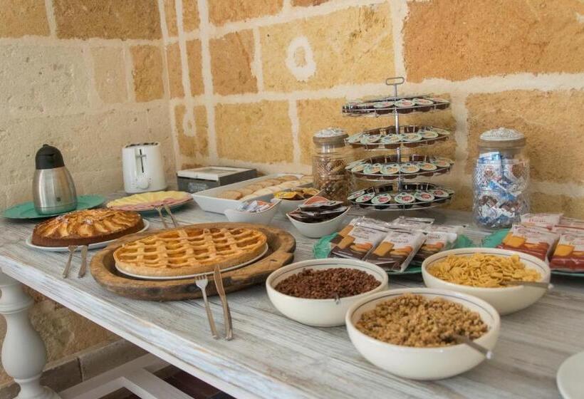 Отель Masseria Mazzetta Salento Corte Del Falconiere B&b
