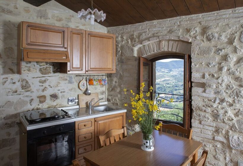 ホテル Castello Di Cisterna