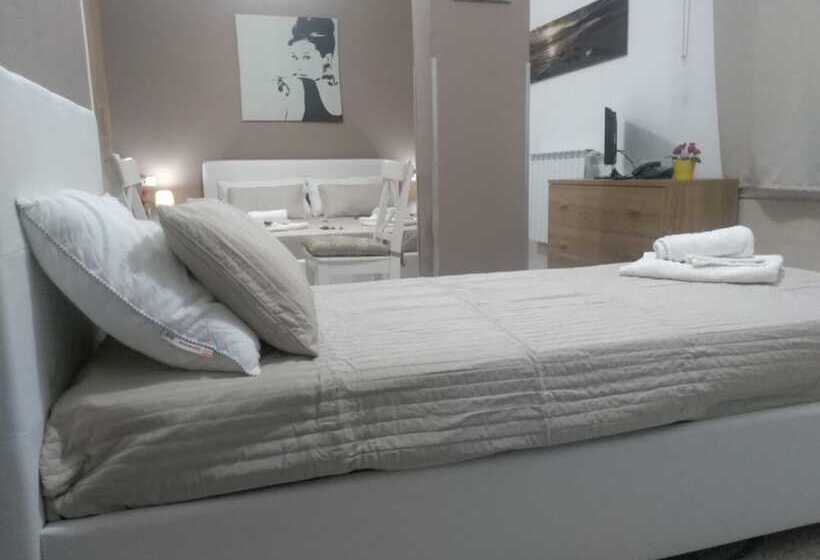 هتل Perla Del Mare Affittacamere