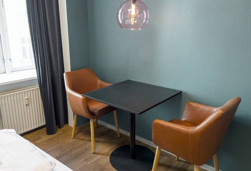 هتل Where To Sleep