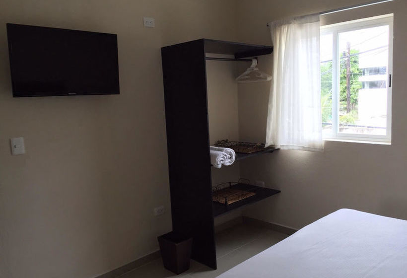 Hostel Whyz 4 You