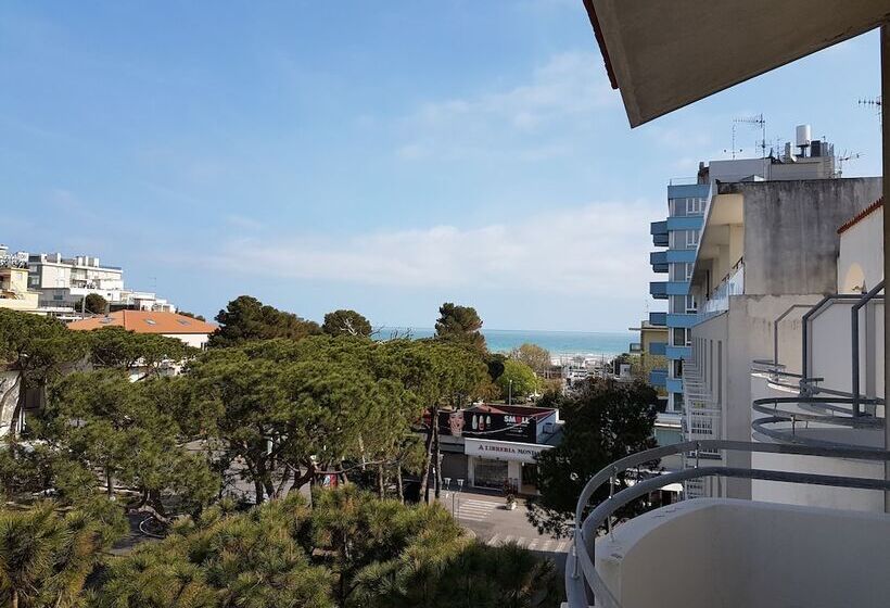 هتل Ceccarini 9 Home Suite Home