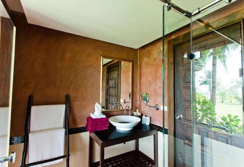 ホテル C&n Kho Khao Beach Resort   Sha Plus