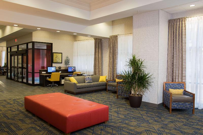 בית מלון כפרי Hampton Inn & Suites Tulsa Downtown