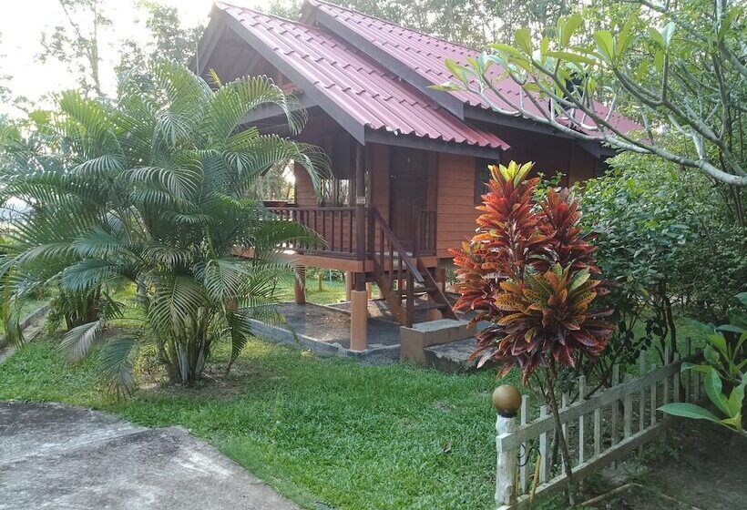 호텔 Najjamee Bungalows Koh Yao Noi