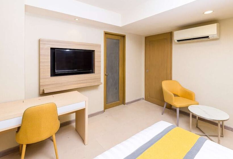 فندق Surestay Plus By Best Western Cebu City