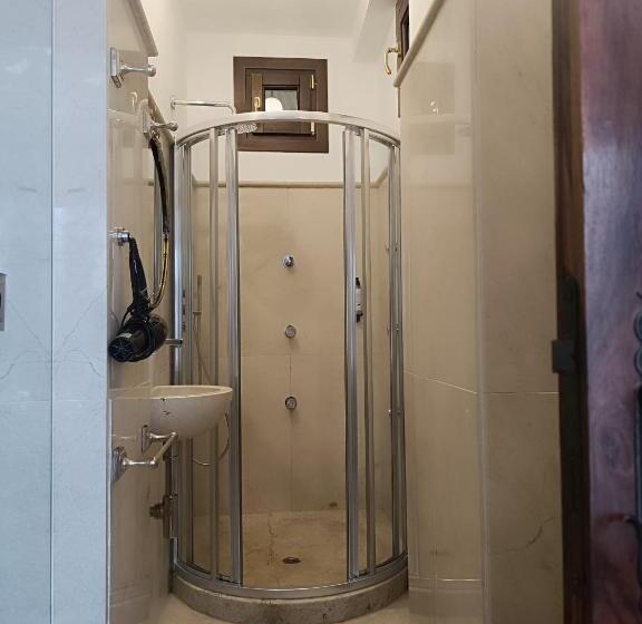 تختخواب و صبحانه Suite Comares