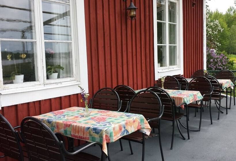 تختخواب و صبحانه Strandgårdens Wärdshus